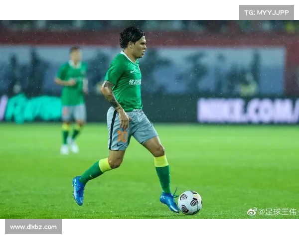 如何通过多种途径了解金特罗当前效力的现役足球俱乐部